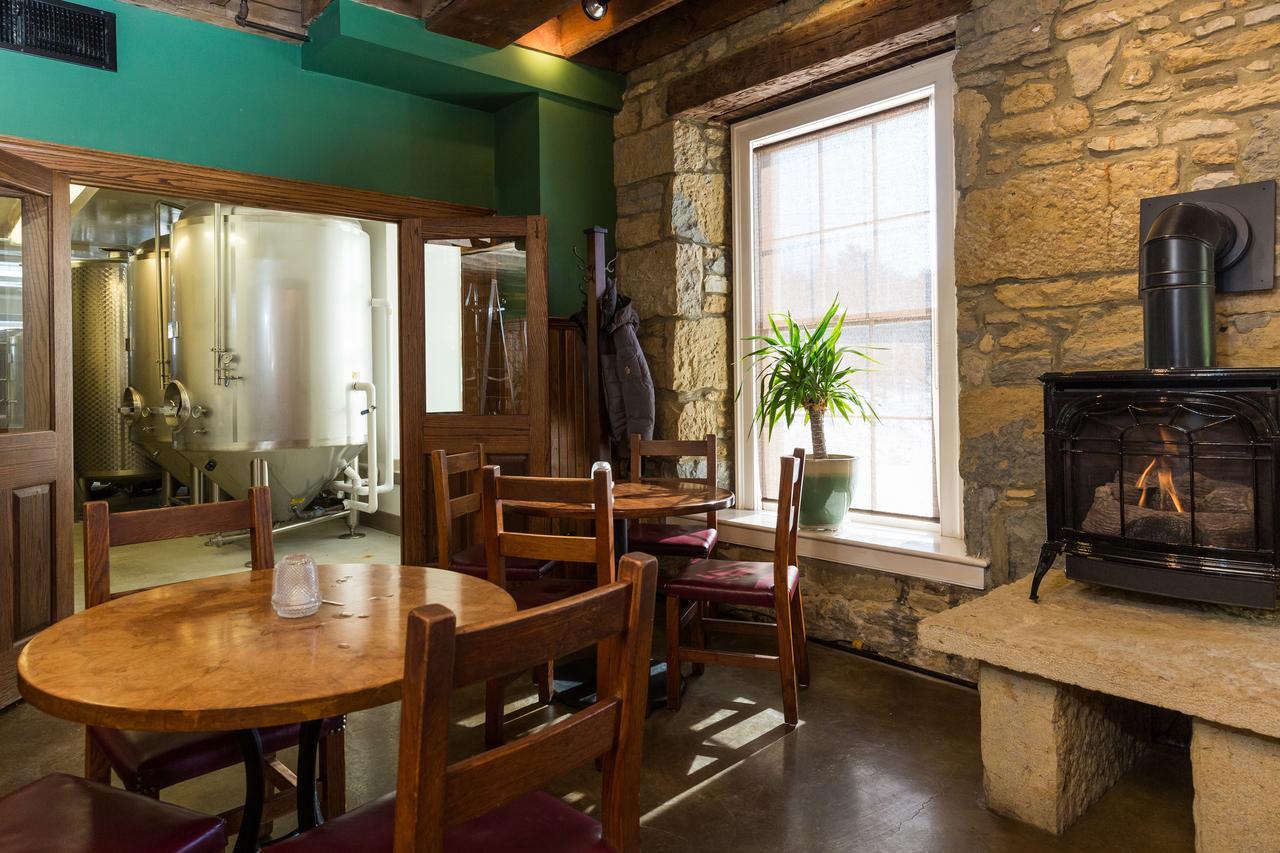 Mineral Point Commerce Street Brewery Hotel المظهر الخارجي الصورة